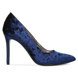 Elegant Blue Velvet Women's Pumps